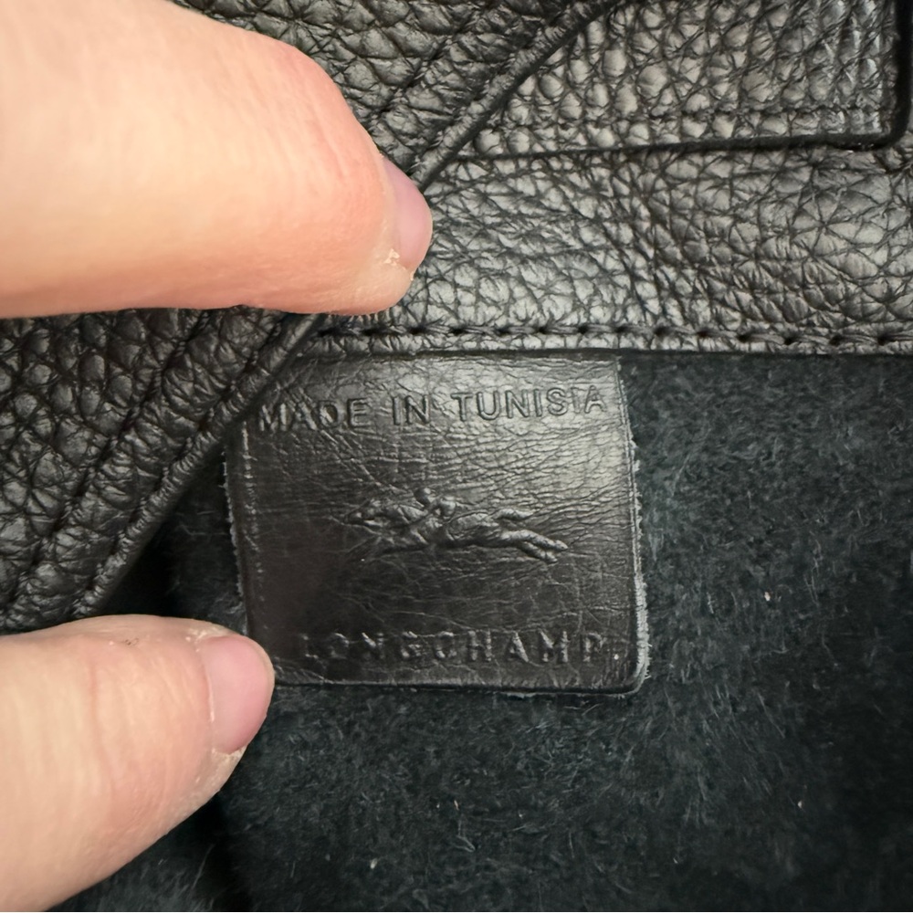 Longchamp Essential Roseau Hobo Black Leather Mint Condition Quiet Luxury $800 - Picture 11 of 16